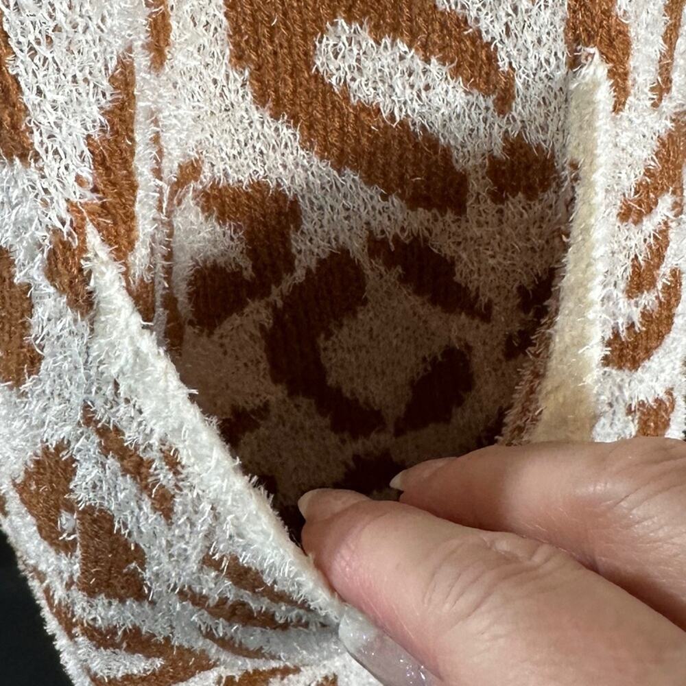 Very J Cheetah Hooded Cardigan Sweater SZ M - Picture 8 of 10